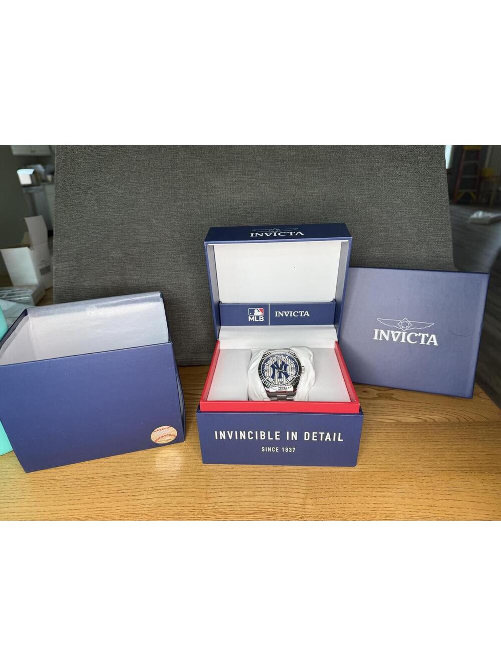 Invicta Specialty New York Edition 49862 - Picture 2 of 2